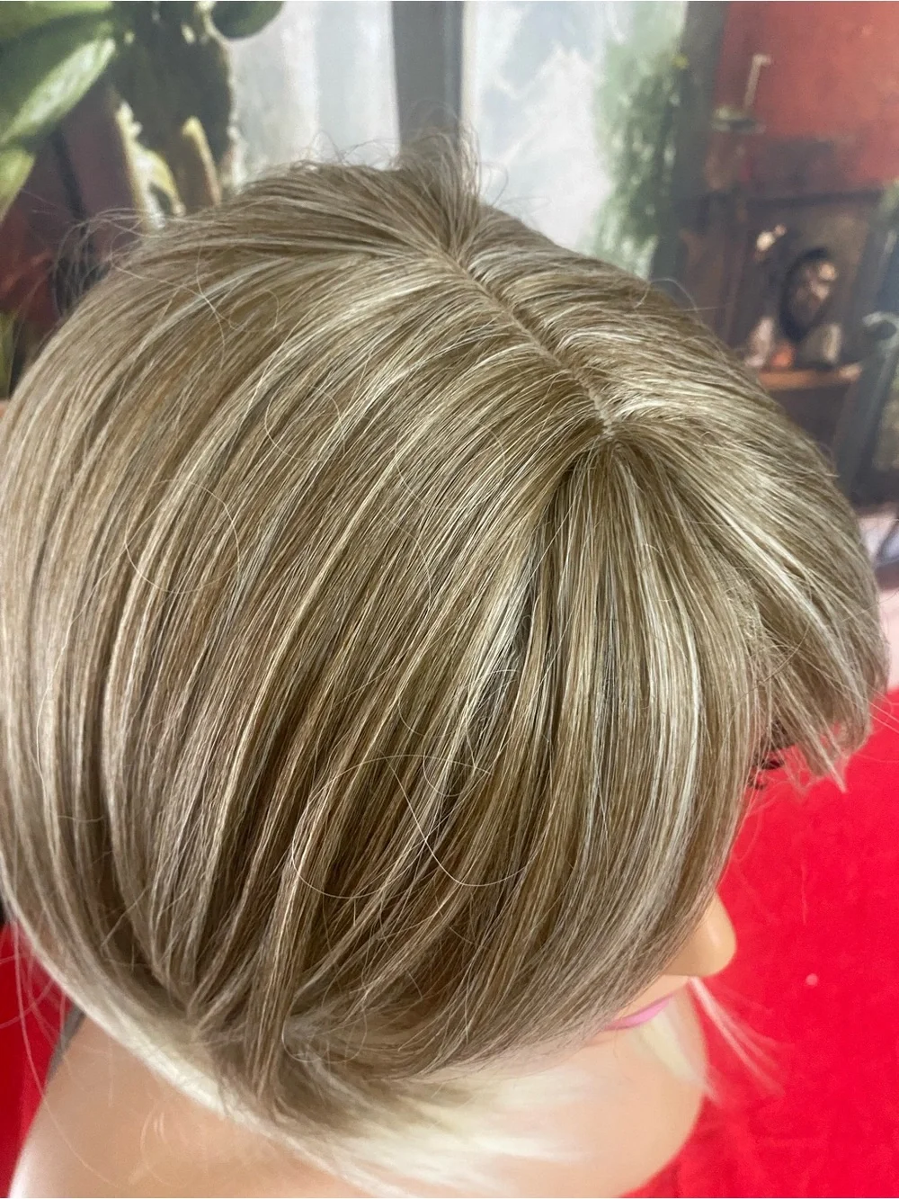 Blonde Layered Bob Wig with Side-Swept Bangs